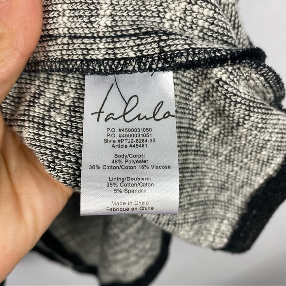 Aritzia Talula Pleated Waldorf Fit & Flare Dress 4 - Picture 6 of 7